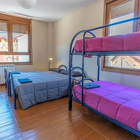 Hostel De *