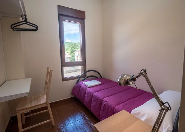 Auberge de jeunesse De *